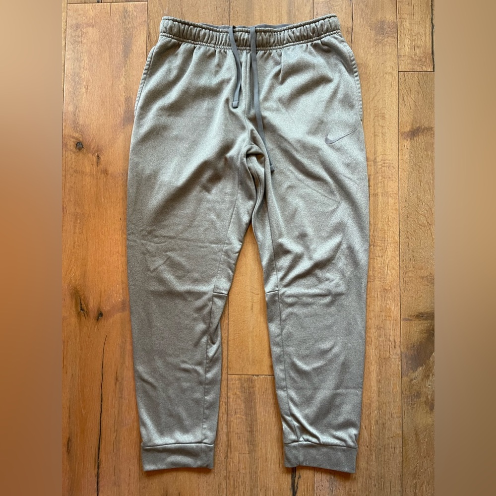 Nike Gray Therma-Fit Tapered Sweatpants Men’s L
